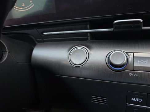 Certified 2024 Hyundai Kona SEL FWD image 22