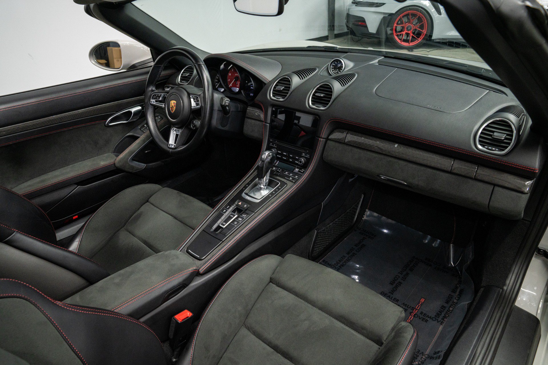 Used 2024 Porsche 718 Boxster GTS w/ GTS Interior Package RWD image 13