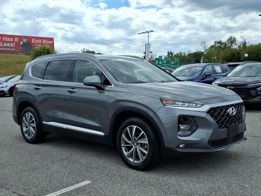 Used 2019 Hyundai Santa Fe SEL FWD image 2