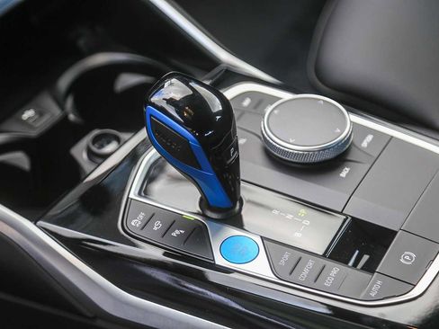 Certified 2023 BMW i4 eDrive35 image 16