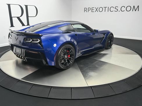 Used 2018 Chevrolet Corvette Z06 RWD image 13