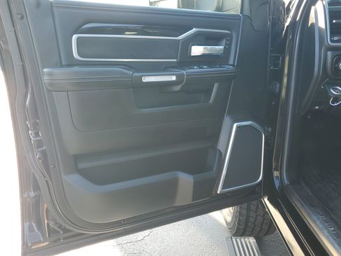 Used 2019 RAM 2500 Laramie image 19