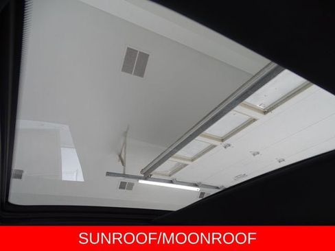 Certified 2024 Jeep Compass Latitude w/ Sun and Sound Group image 11