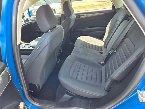 Used 2020 Ford Fusion SE AWD/4WD image 14