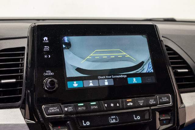 Used 2023 Honda Odyssey Touring image 17