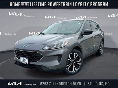 Used 2022 Ford Escape SE w/ SE Sport Appearance Package