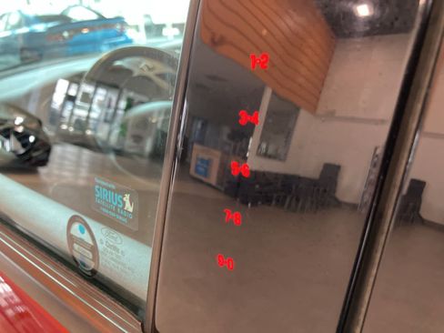 Used 2017 Ford Escape SE w/ Equipment Group 201A image 12