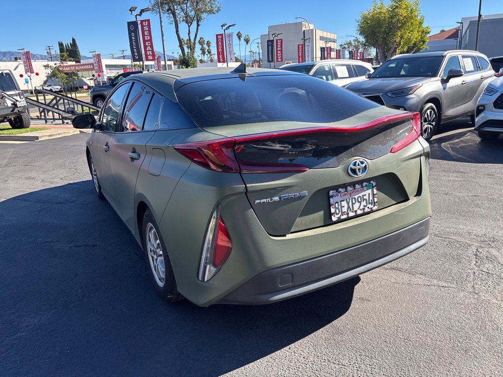Used 2018 Toyota Prius Prime Premium FWD image 6