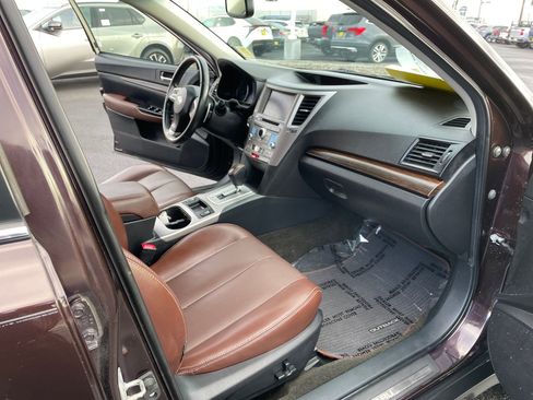 Used 2013 Subaru Outback 3.6R Limited w/ Special Appearance Pkg image 17
