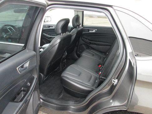 Used 2017 Ford Edge Titanium w/ Equipment Group 301A image 17