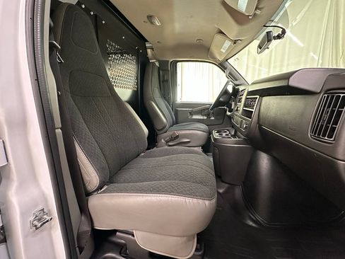 Certified 2025 Chevrolet Express 2500 w/ Driver Convenience Package RWD image 18