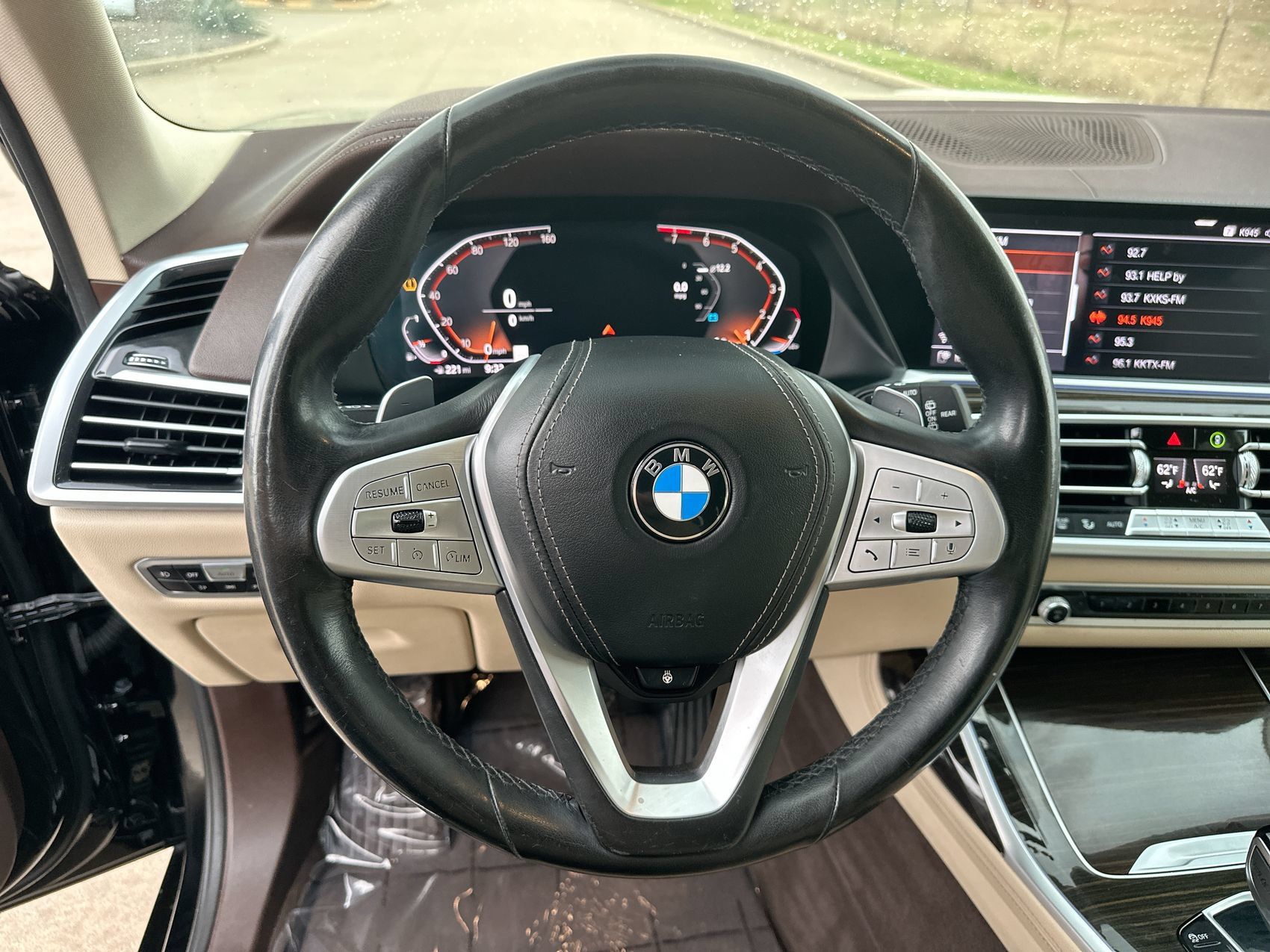 Used 2019 BMW X7 xDrive40i w/ Cold Weather Package AWD/4WD image 14