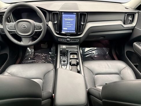 Used 2024 Volvo XC60 B5 Core w/ Climate Package AWD/4WD image 14