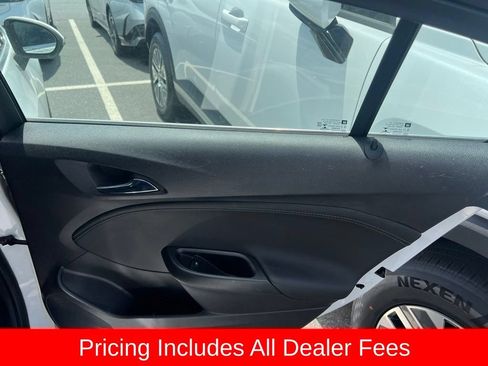 Used 2017 Chevrolet Cruze Premier FWD image 19