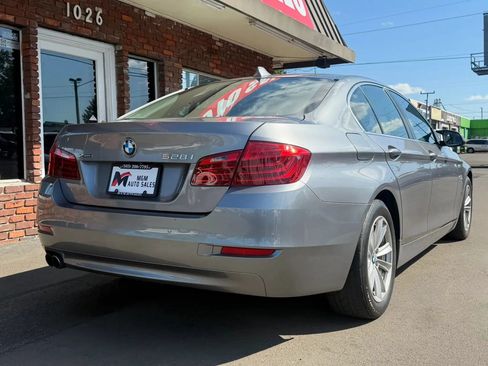 Used 2016 BMW 528i xDrive Sedan AWD/4WD image 4