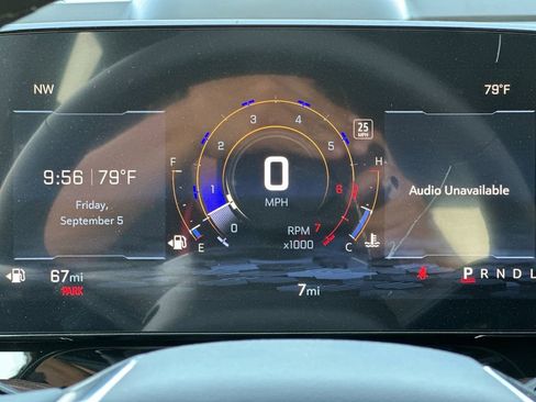 New 2025 Chevrolet Suburban Premier image 25