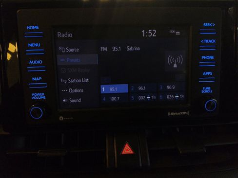 Used 2021 Toyota RAV4 LE FWD image 25