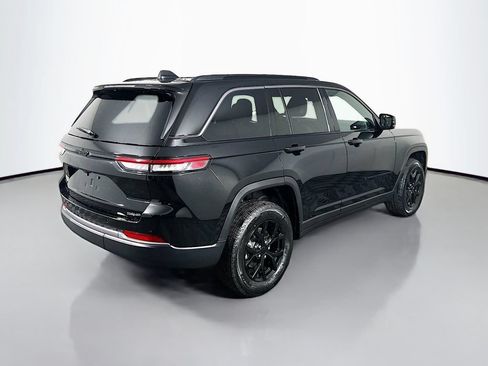 New 2026 Jeep Grand Cherokee Altitude AWD/4WD image 8