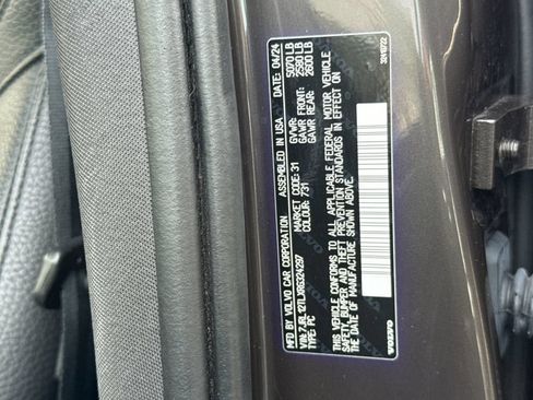 Certified 2024 Volvo S60 B5 Plus AWD/4WD image 27