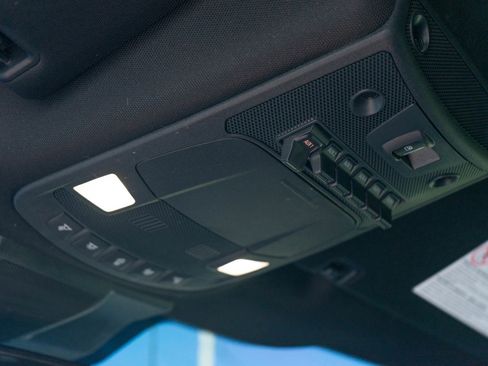 Used 2022 Ford F250 Lariat w/ Black Appearance Pkg image 26