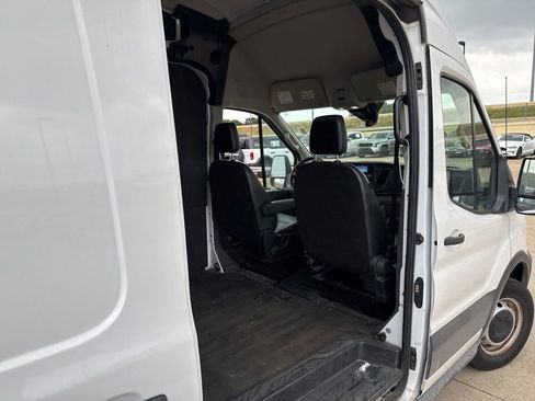 Used 2023 Ford Transit 250 148 High Roof Extended w/ Load Area Protection Package RWD image 12