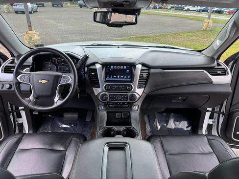 Used 2017 Chevrolet Suburban LT AWD/4WD image 25