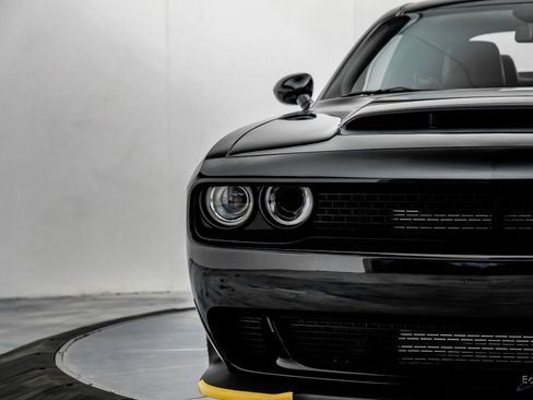 Used 2023 Dodge Challenger SRT Hellcat Redeye image 32