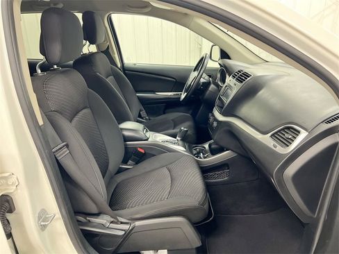 Used 2018 Dodge Journey SE w/ Popular Equipment Group image 20