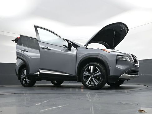 Used 2021 Nissan Rogue Platinum image 47