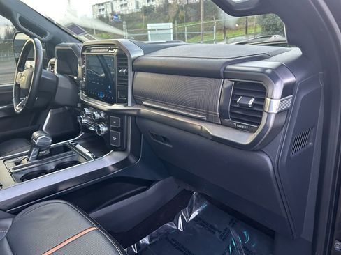 Used 2021 Ford F150 Platinum w/ FX4 Off-Road Package image 26