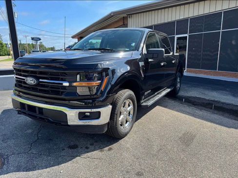 Used 2024 Ford F150 XLT w/ Mobile Office Package image 2
