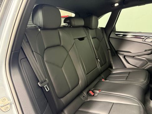 New 2026 Porsche Macan AWD/4WD image 18