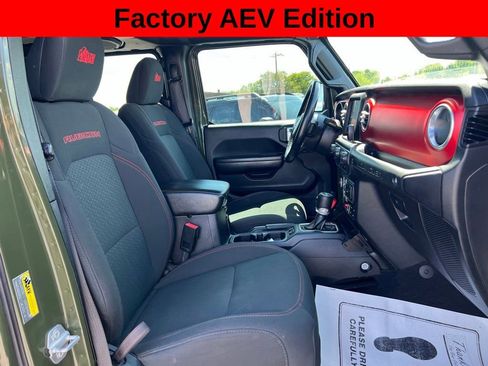 Used 2021 Jeep Wrangler Unlimited Rubicon AWD/4WD image 28