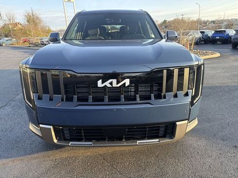 New 2027 Kia Telluride S image 2