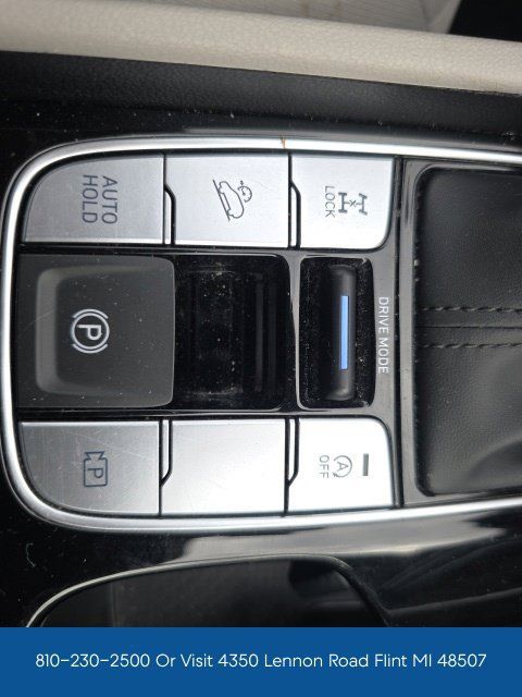 Certified 2025 Hyundai Tucson SEL AWD/4WD image 18