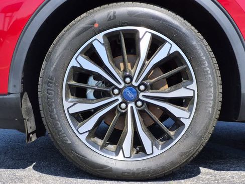 Used 2022 Ford Escape SE w/ SE Sport Appearance Package FWD image 6
