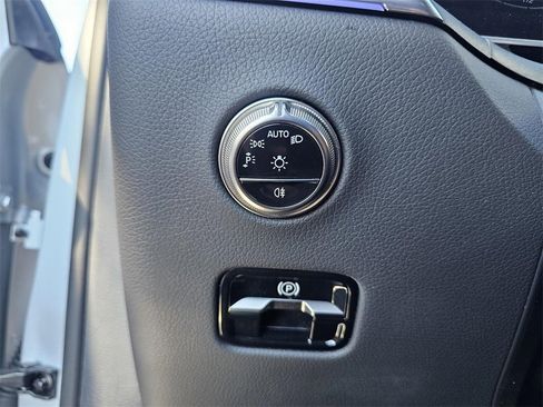 Certified 2025 Mercedes-Benz GLC 300 4MATIC image 15