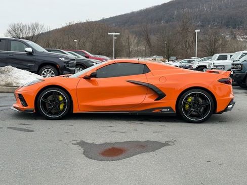 Used 2023 Chevrolet Corvette Stingray w/ Z51 Performance Package image 16