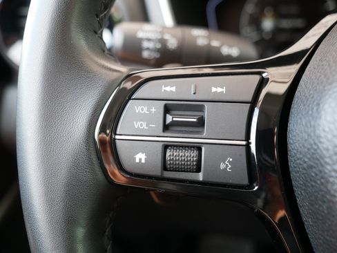 Used 2023 Honda Pilot Touring image 28