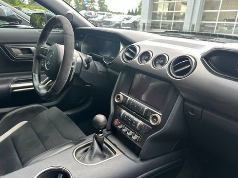 Used 2022 Ford Mustang Shelby GT500 w/ Technology Package RWD image 11