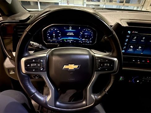Used 2022 Chevrolet Silverado 1500 LT image 27