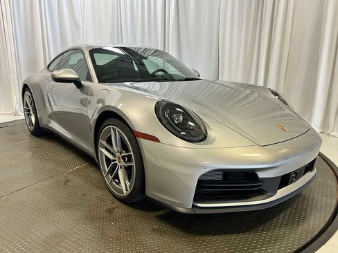 Certified 2025 Porsche 911 Carrera RWD image 30