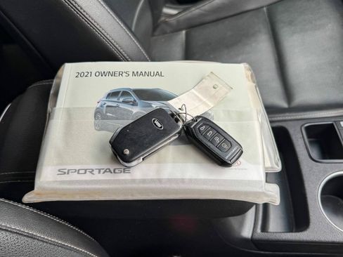 Used 2021 Kia Sportage S AWD/4WD image 33