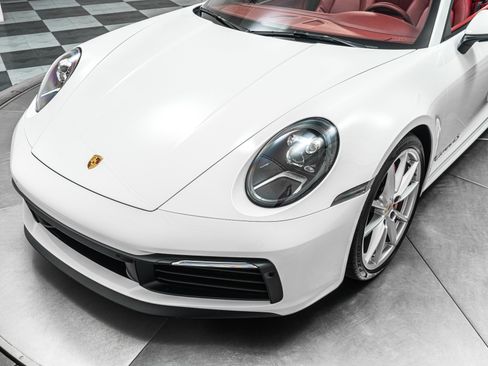 Used 2024 Porsche 911 Carrera 4S AWD/4WD image 35