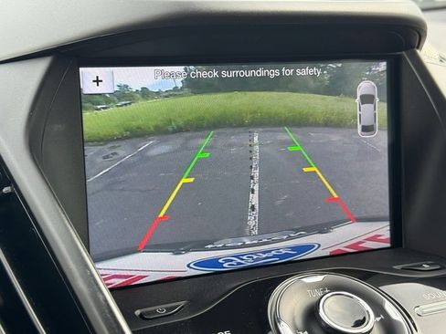 Certified 2017 Ford Escape Titanium FWD image 28