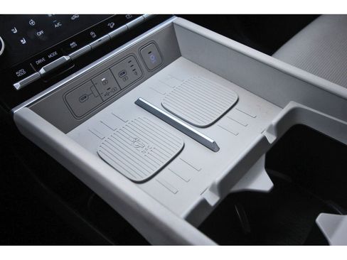 Used 2024 Hyundai Santa Fe Limited AWD/4WD image 28