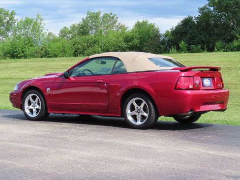 Used 2004 Ford Mustang GT RWD image 33