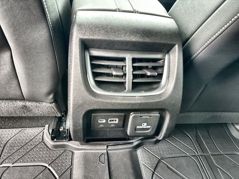 New 2026 Chevrolet Blazer LT w/ Sound & Technology Package AWD/4WD image 32