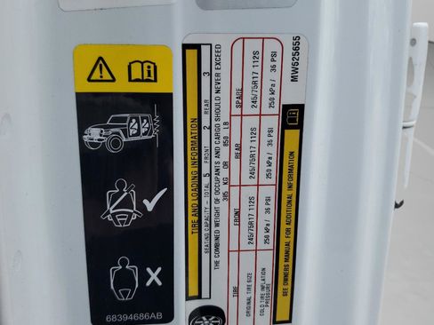 Certified 2021 Jeep Wrangler Unlimited Sport image 29