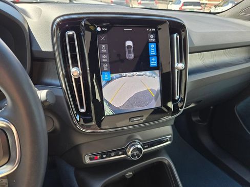 Certified 2023 Volvo C40 P8 Recharge Ultimate AWD/4WD image 27